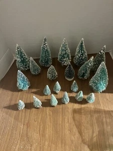 Bottle Brush /Christmas Trees /snow Flocked/20 Trees/ Varying Sizes - Picture 1 of 11