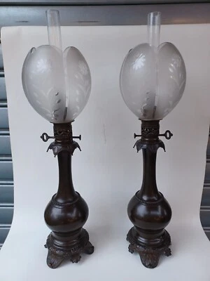 Paire De Lampe A Petrole En Bronze. D'époque Napoléon III, Vers 1860. - Photo 1/4