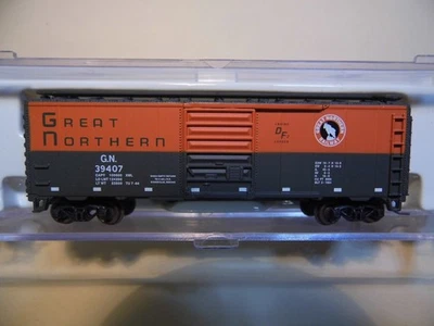 N - Atlas 34483 - 40' Boxcar, Great Northern 39407      NIB    M-M couplers - Image 1 of 2