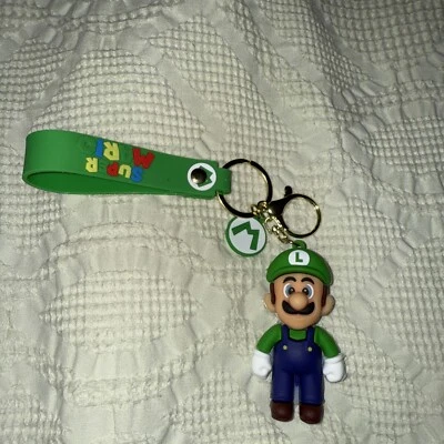 Luigi Super Mario Keychain Figure with Green Strap Clip Key Ring Gift Accessory - Image 1 of 3