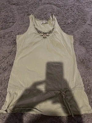 Camiseta sin mangas verde adornada Fossil con cordón en la cintura talla pequeña Foto 1 de 4