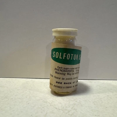 Botella farmacéutica médica de vidrio Solfoton William P. Poythress & Company Foto 1 de 4