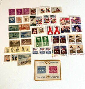 Lot of 50 Vintage US Stamps from 1945 - 1980 - Never Used, original gum - Picture 1 of 11