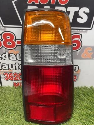 ✅ 1998 TOYOTA LAND CRUISER TAIL LIGHT ASSEMBLY AFTERMARKET RH OEM - Image 1 of 4