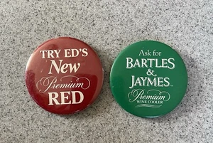 Prendedores publicitarios de alcohol enfriadores de vino premium nuevos Bartles & Jaymes Eds de colección - Imagen 1 de 2