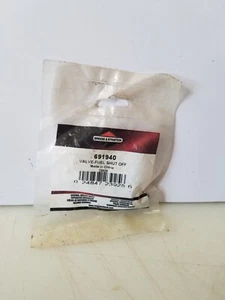 Briggs & Stratton Fuel Shutoff Valve 691940 - OEM Packaging - NEW - E4A - Picture 1 of 2