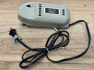 Affettatrice elettrica per alimenti Rival 1101E/4 motore di ricambio funzionante usata - Foto 1 di 3