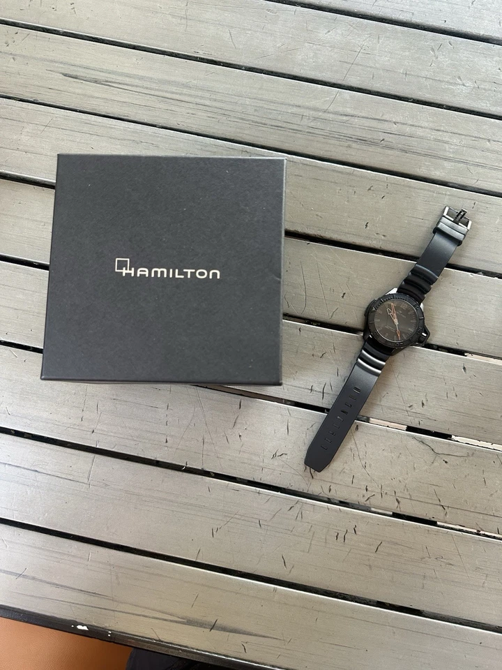 Relógio preto Hamilton cáqui marinho masculino - H77845330 - Imagem 1 de 4