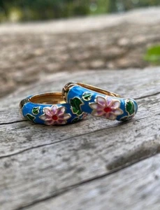 Antique Vintage Brass Gold Tone Floral Flowers Cloisonne Hoops Clip on Earrings - Picture 1 of 2