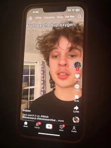 Apple iPhone 14  - 128 GB - Red (T-Mobile) TIK TOK INSTALLED - Picture 1 of 6