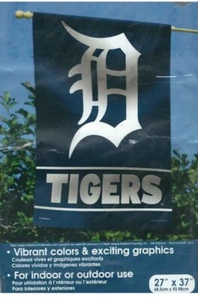 Detroit Tigers Verticle Flag 27”x37” New In Package - Picture 1 of 2