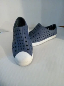 Native Kids Shoes Size 8.5 Toddler Navy Blue - Picture 1 of 4