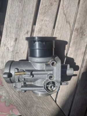 Husqvarna 510 / 570 / 610 TX/TE/TC Colector de Carburador de Goma, Nuevo Repro 1615238-01 Foto 1 de 4