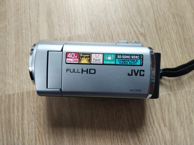 JVC GZ-E10 Full HD Everio Camcorder VideoKamera mit Zubehörpaket | Silber - Bild 1 von 4