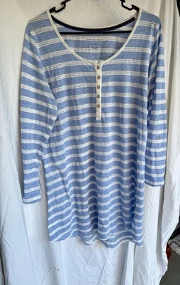 Camisón Tommy Hilfinger a rayas XL para dama Foto 1 de 4