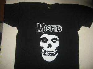 MISFITS T-SHIRT/punk/metal/discharge/danzig/bauhaus/germs/motorhead/ramones/kbd - Picture 1 of 1