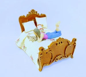 Dollhouse Miniature Victorian Carved Wooden Walnut Undressed Bed /Two Pillows - Picture 1 of 10