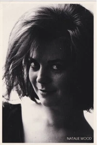 Postal de Natalie Wood 1982 dentro de Daisy Clover película de 1965 Roddy McDowall - Imagen 1 de 2