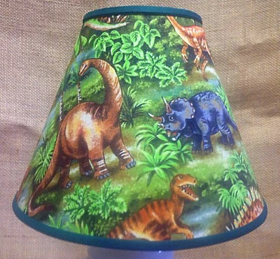 Pantalla de lámpara de bosque de dinosaurios Foto 1 de 2