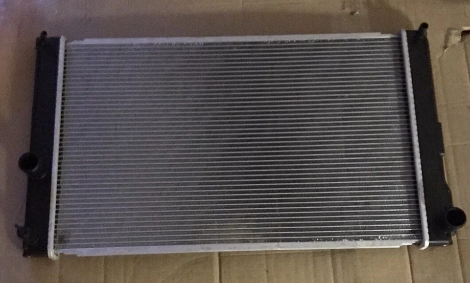 NEW Toyota Prius Radiator 2010-2015 CSF 3775 OEM REPLACEMENT - Image 1 of 2