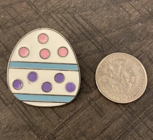 Cute Decorated Easter Egg Pin- Oriental Pin - Picture 1 of 1