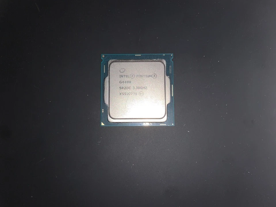 CPU PROCESSORE INTEL PENTIUM G4400 3.30 GHz 3 MB SR2DC SOCKET LGA 1151 OFFERTA - Immagine 1 di 1