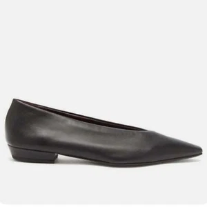 with box Bottega Veneta Square-toe Flats Black 9.5 - Picture 1 of 8