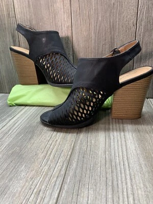 Sandalias de tacón grueso con cordones talla 6 negras de gamuza perforadas QUPID Foto 1 de 4