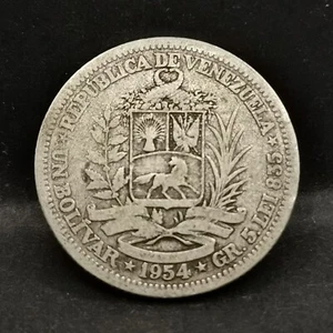 1 BOLIVAR SILVER 1954 SIMON BOLIVAR VENEZUELA / SILVER - Picture 1 of 3