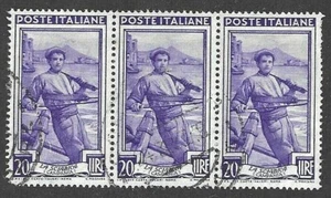 ITALIA 1950 - Bloque de 3 - SG768 - LA SABICA (Pescador) 20 L. Violeta - Fino - Imagen 1 de 1