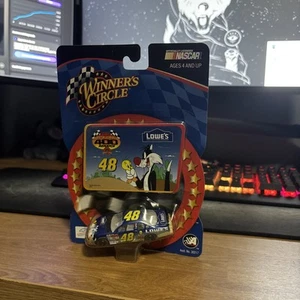 Jimmie Johnson #48 2002 rookie Lowe's Sylvester & Tweety 1:64 Winner's Circle - Picture 1 of 2