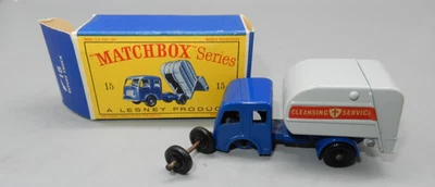 Vintage MATCHBOX No 15 Tippax Refuse Truck in original box - wheel off - Image 1 of 4