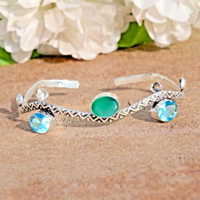 Pulsera de moda de plata de ley 925 con piedras preciosas de ónix verde topacio azul de Londres Foto 1 de 4
