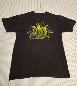 Billabong Men T-Shirt Black L Skull Swords Logo Graphic Short Sleeve Crew Neck - Picture 1 of 6