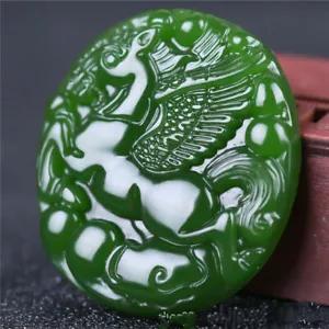 Colgante collar amuleto tallado estatua esmeralda verde natural 马到成功 - Imagen 1 de 6