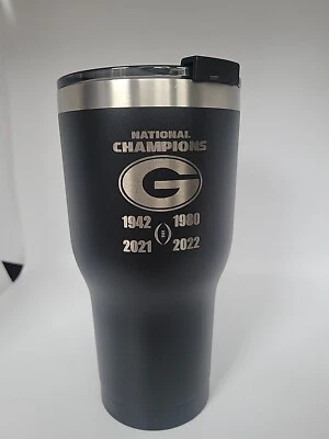 RTIC Georgia Bulldogs 30 盎司隔热不倒翁带翻盖盖 — 第 1/4 张图片