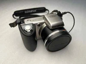 Olympus SP-600UZ Digital Camera - Picture 1 of 11