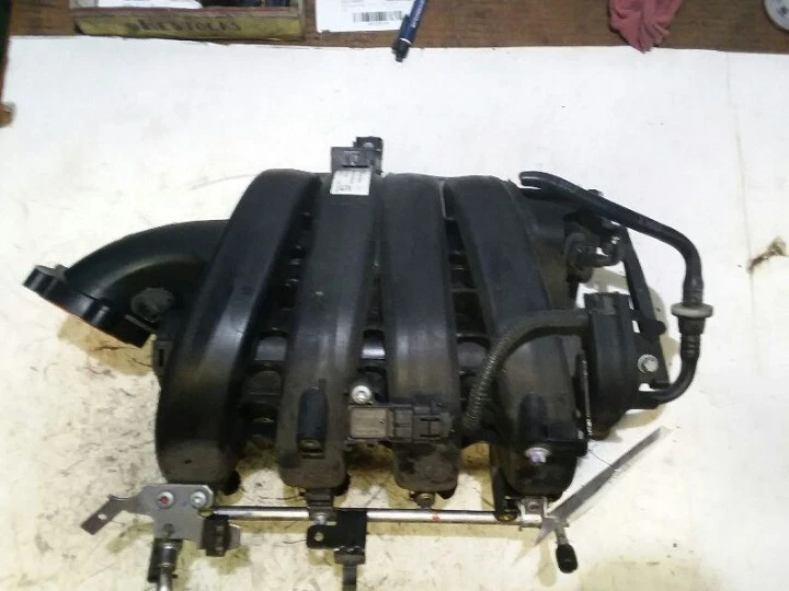 2012-2018 Chevy Sonic Cruze Engine intake Manifold Assembly 1.8L OEM - Image 1 of 4