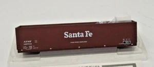 HO E&C Shops Kit 62' PACCAR Smooth Side Woodchip Gondola Santa Fe 165741 - Picture 1 of 8