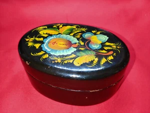 Painted wooden box - Picture 1 of 8