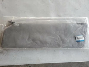 06 07 08 09 FORD LCF LOW CAB FORWARD LEFT DRIVER SUN VISOR SHADE - Picture 1 of 2