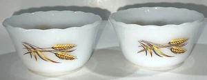 Vintage Fire King Golden Wheat 424 Milchglas 6 Unzen Pudding Auflaufförmchen Tasse Schüssel Set 2 - Bild 1 von 8