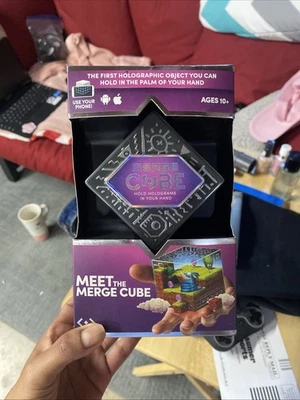 Merge Cube - ¡Hologramas en tu mano! Realidad Virtual y Aumentada Foto 1 de 4