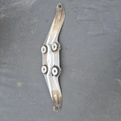 92-00 LEXUS UZZ30L SC400 TUBO DE ESCAPE DELANTERO TRANS SOPORTE DE MONTAJE OEM Foto 1 de 2