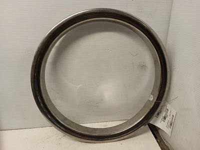 16"  Wheel Cover, Chrome Trim Ring From 2002 SAVANA 3500 12040434 - Image 1 of 4
