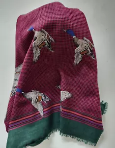 100% Laine wool classic women's scarf, ducks, mallards, Italian, 34" square - Picture 1 of 4