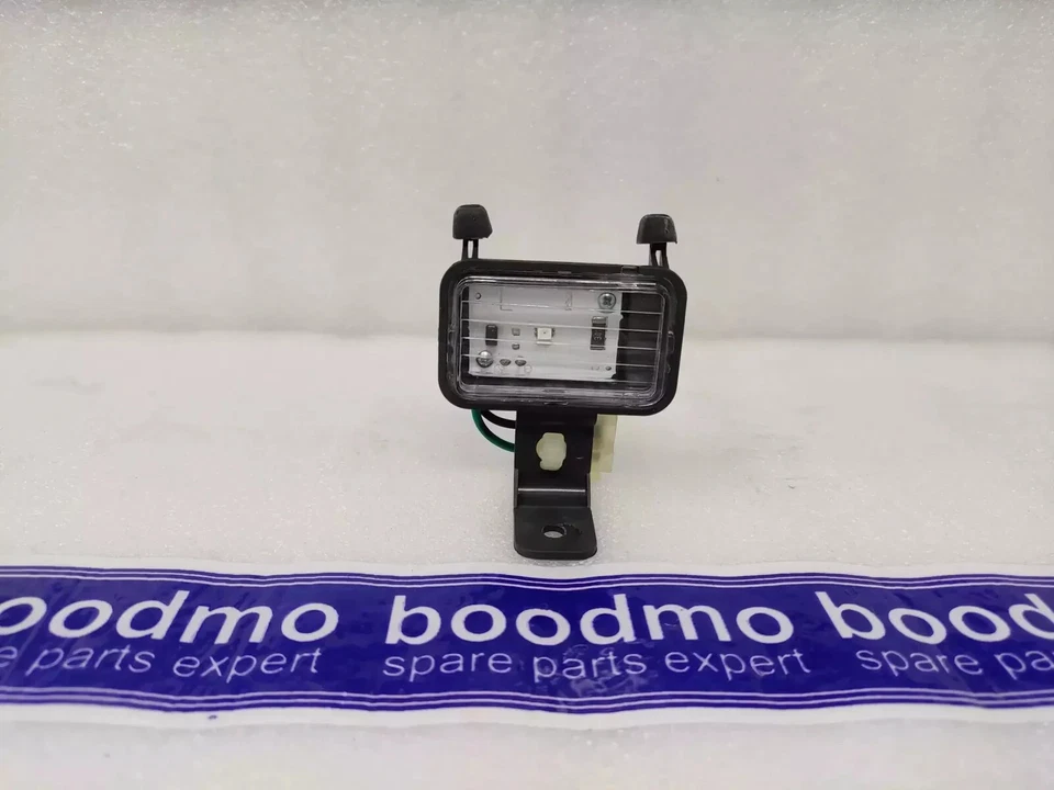 Interior Light for MAHINDRA XUV500 1ST GEN - 1702BAA00441N - Mahindra - Image 1 of 1