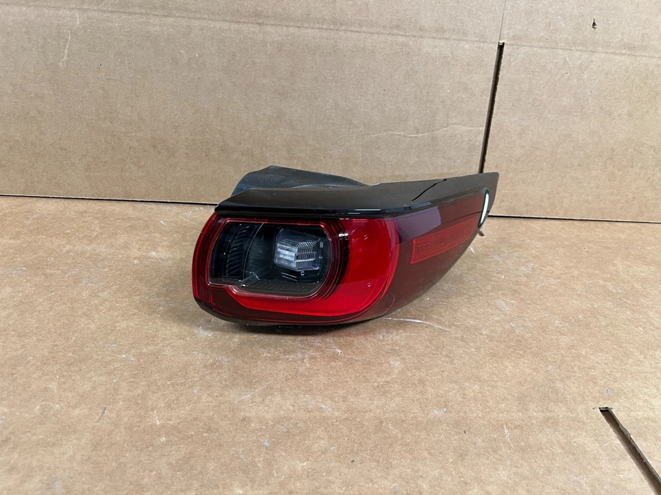 2022 2023 2024 MAZDA CX-5 LED TAIL LIGHT RIGHT RH NICE!! - Image 1 of 4