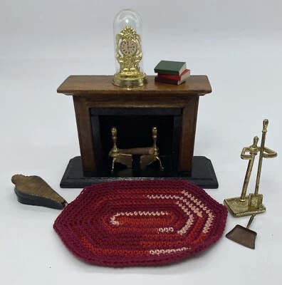 Muebles de colección para casa de muñecas chimenea manto reloj pala andirons alfombra libros Foto 1 de 4