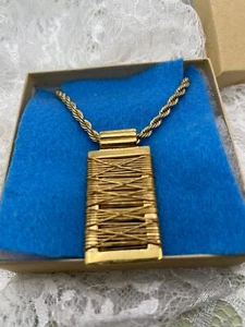 Vintage Gold Tone Rectangle Wire Pendant Spiral Chain Necklace - Picture 1 of 6